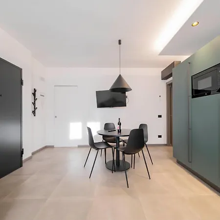 公寓 Apartmentsgarda 加尔达